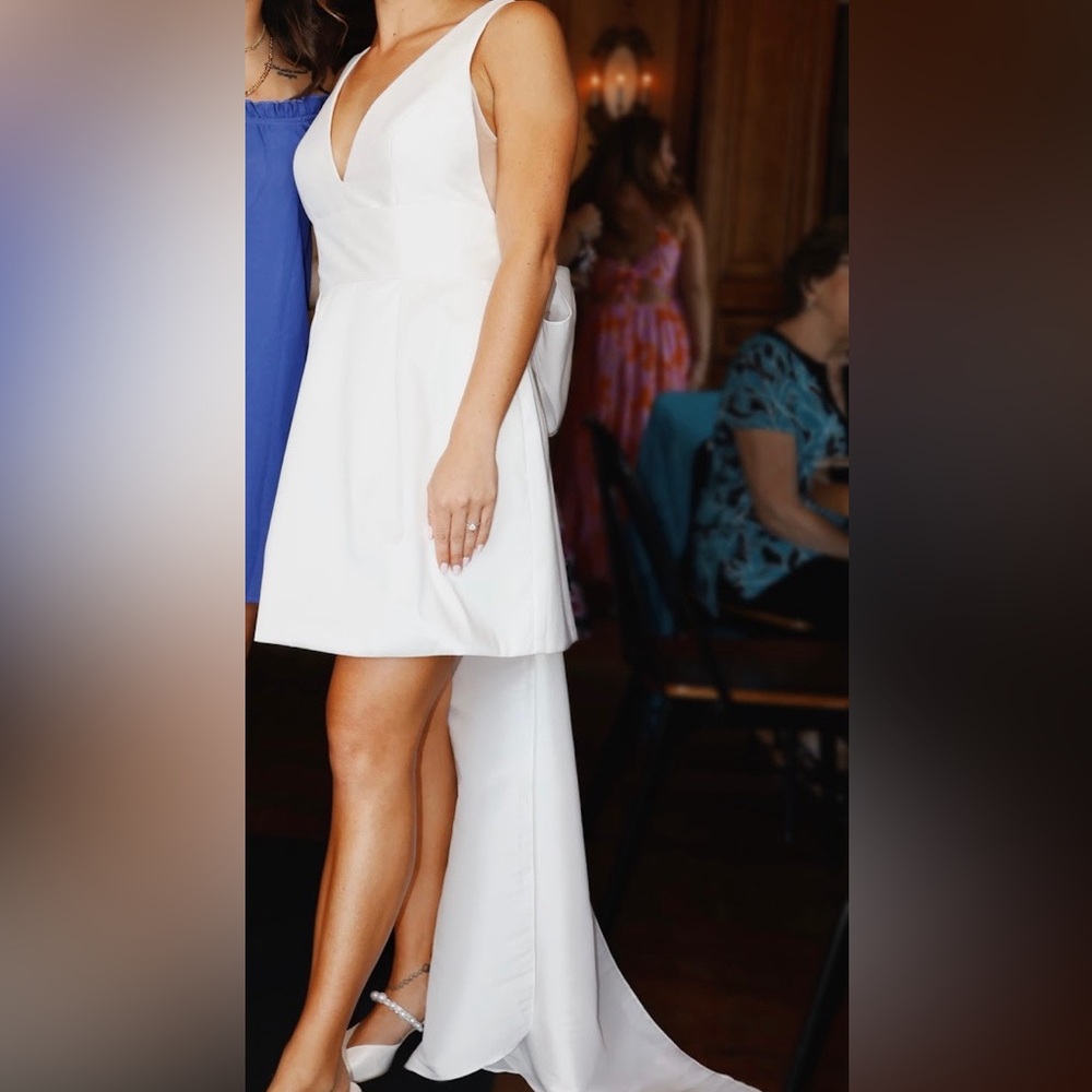 Elegant ivory Jenny Yoo Dress with Train